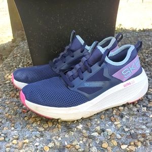 ⭐ Women's Ultra Go Skechers
